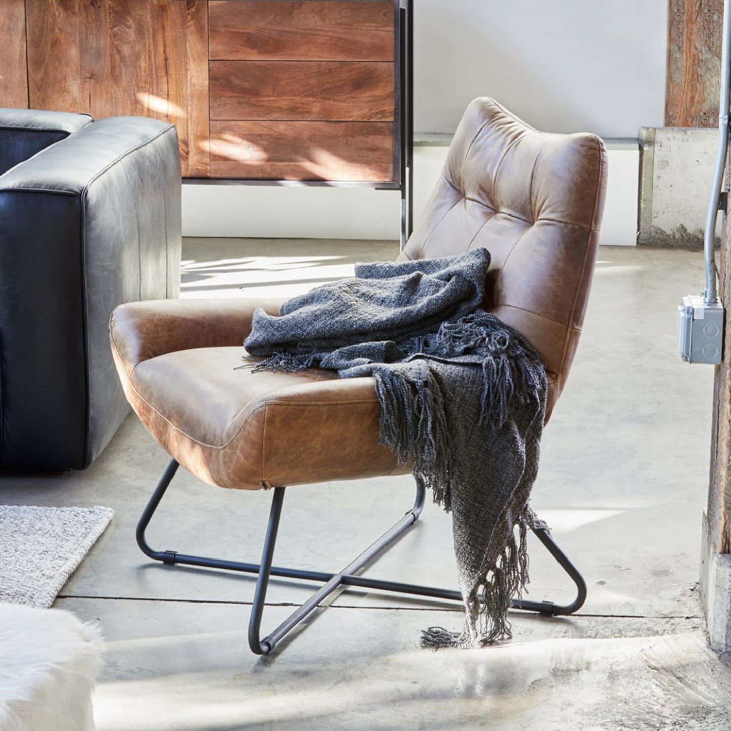 Graduate Lounge Chair Cappuccino